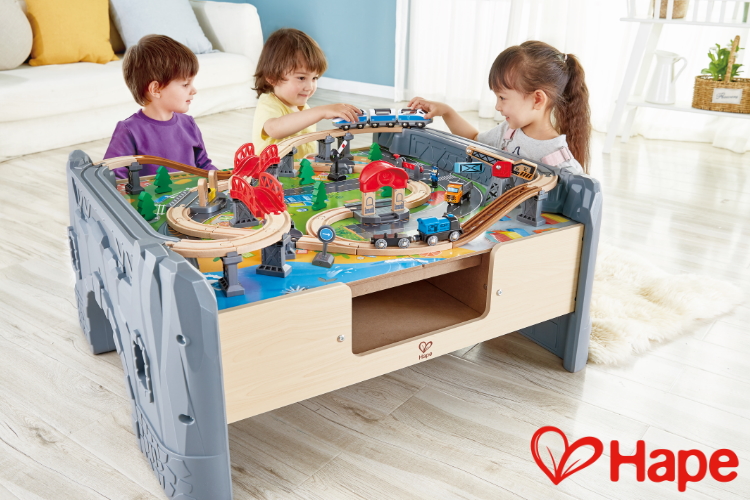 Hape engine best sale play table